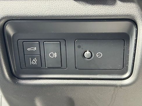 Used 2022 Jaguar F-TYPE R image 18