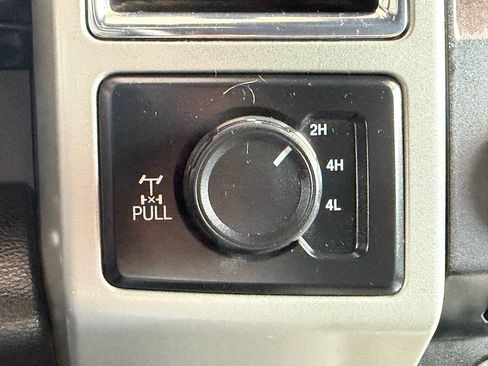 Used 2017 Ford F250 Lariat w/ Lariat Ultimate Package AWD/4WD image 15