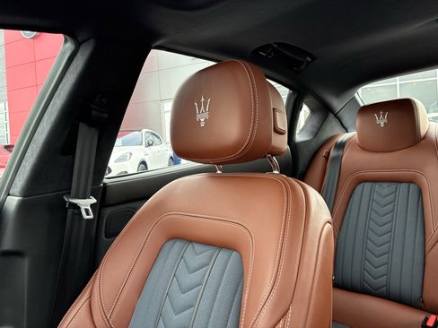 Used 2021 Maserati Quattroporte S GranLusso image 25