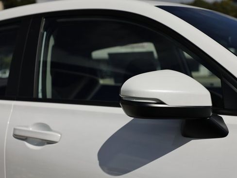 New 2025 Honda HR-V LX image 15