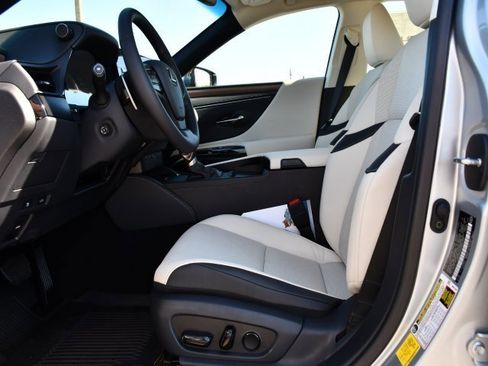 New 2025 Lexus ES 350 w/ Premium Package image 11