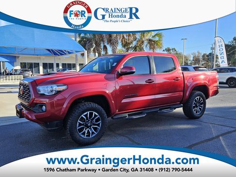 Used 2021 Toyota Tacoma TRD Sport image 1