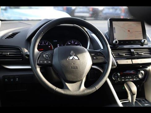 Used 2023 Mitsubishi Eclipse Cross SE image 10