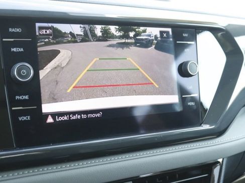 Used 2024 Volkswagen Taos SEL image 26