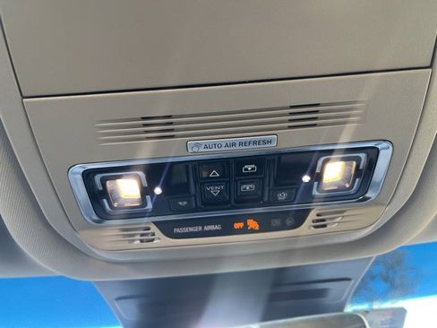 Used 2024 Lincoln Nautilus Premier w/ Equipment Group 102A image 15