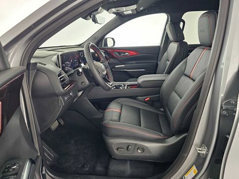 New 2026 Chevrolet Traverse RS w/ LPO, Floor Liner Package image 22