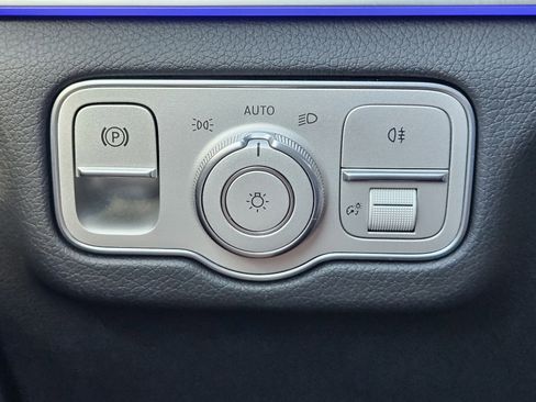 Certified 2025 Mercedes-Benz GLS 450 4MATIC image 22