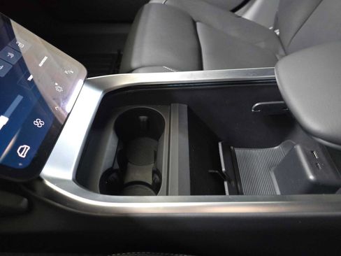 Used 2025 Lucid Air Touring AWD/4WD image 32