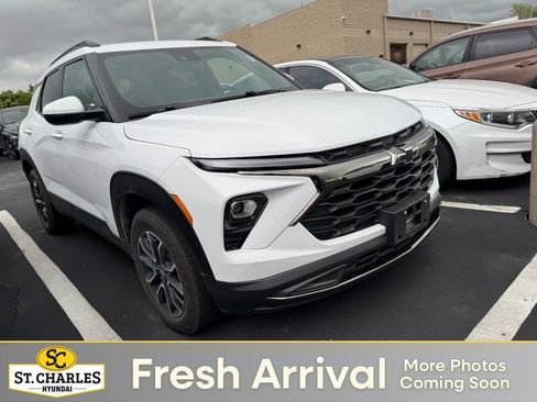 Used 2024 Chevrolet TrailBlazer ACTIV w/ Driver Confidence Package AWD/4WD image 1