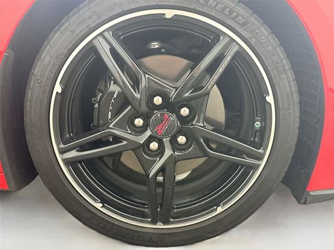 Used 2024 Chevrolet Corvette Stingray Preferred Cpe image 11
