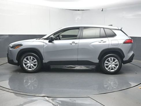 Used 2023 Toyota Corolla Cross L image 5