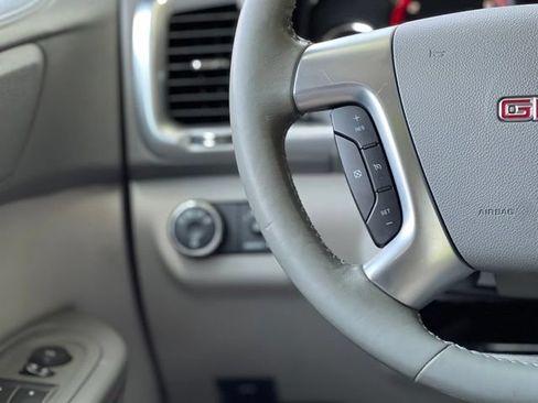 Used 2016 GMC Acadia SLE AWD/4WD image 34