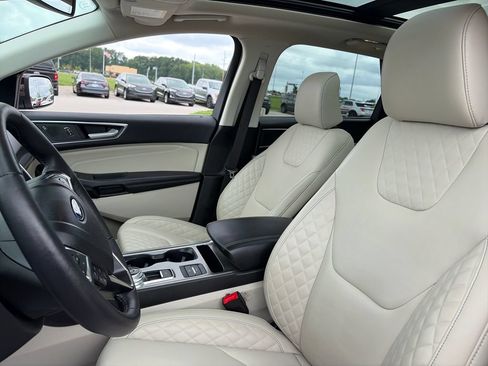 Used 2024 Ford Edge Titanium AWD/4WD image 15