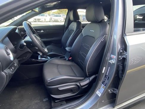Used 2023 Kia Forte GT-Line w/ GT-Line Premium Package image 13