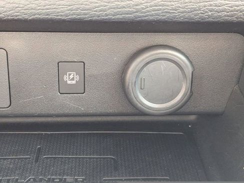 Used 2024 Mitsubishi Outlander SE image 22