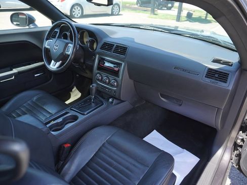 Used 2014 Dodge Challenger R/T Plus RWD image 27