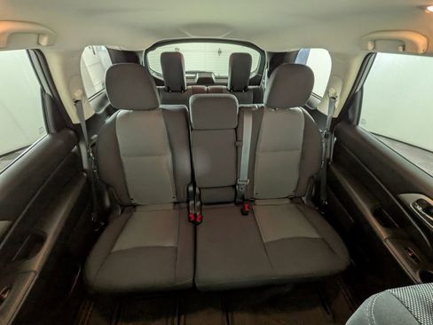 Used 2019 Nissan Pathfinder SV image 30