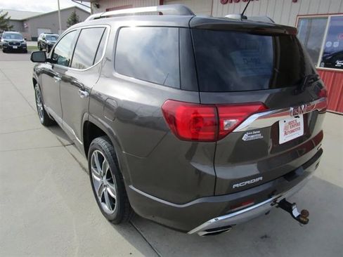 Used 2019 GMC Acadia Denali w/ Technology Package image 9