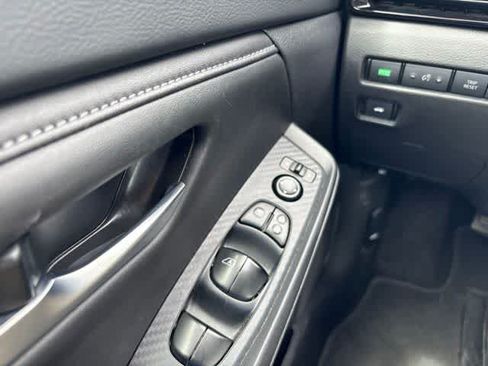 Used 2024 Nissan Sentra SV FWD image 23