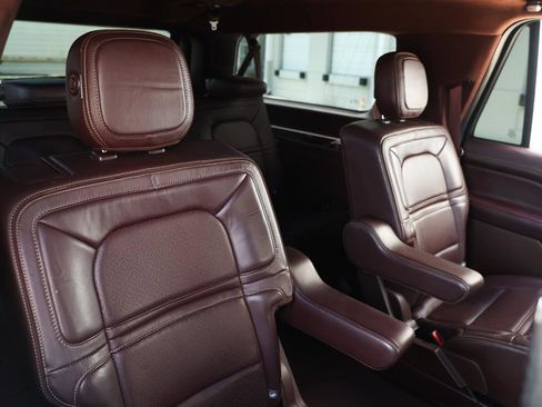 Used 2018 Lincoln Navigator L Black Label image 15
