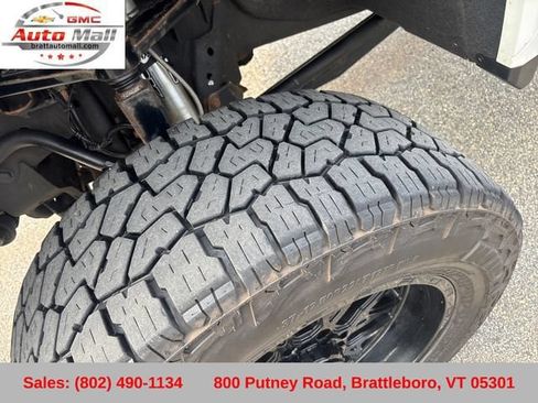 Used 2024 GMC Sierra 2500 Denali Ultimate AWD/4WD image 30