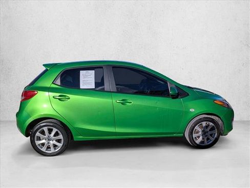 Used 2013 MAZDA MAZDA2 Touring image 4