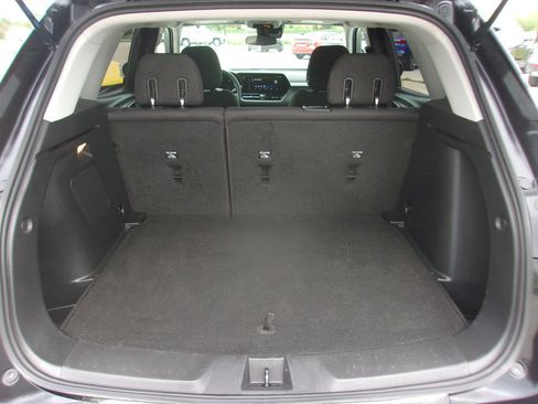 Used 2024 Chevrolet TrailBlazer LT w/ Driver Confidence Package FWD image 18