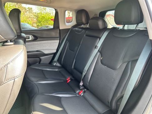 Used 2022 Jeep Compass Latitude w/ Convenience Group image 24