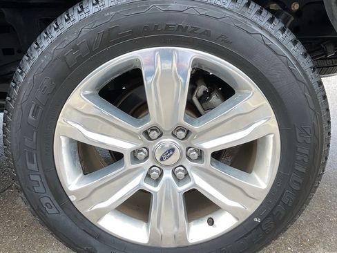 Used 2016 Ford F150 Platinum w/ Equipment Group 701A Luxury RWD image 12