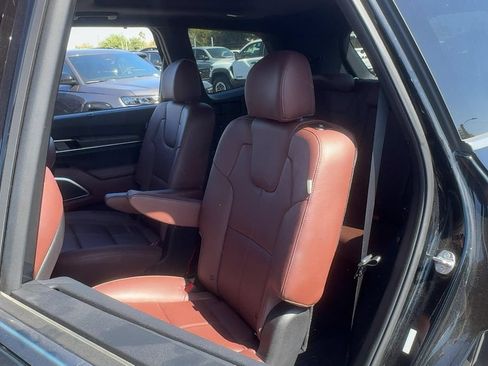 Used 2023 Kia Telluride SX FWD image 12