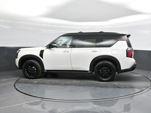 Used 2025 Nissan Armada PRO-4X image 9