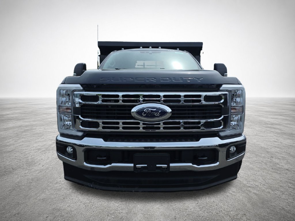 New 2025 Ford F350 XL w/ XL Chrome Package AWD/4WD image 3