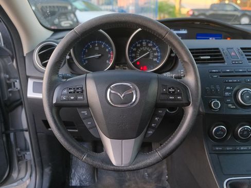 Used 2013 MAZDA MAZDA3 i Touring image 15