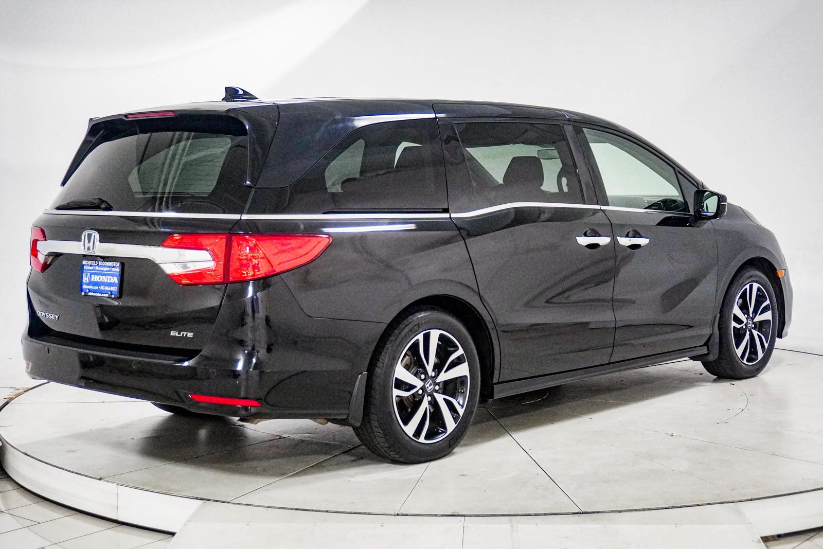 Used 2020 Honda Odyssey Elite image 12