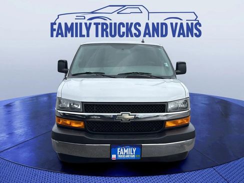 Used 2018 Chevrolet Express 3500 LT w/ LT Preferred Equipment Group RWD image 8