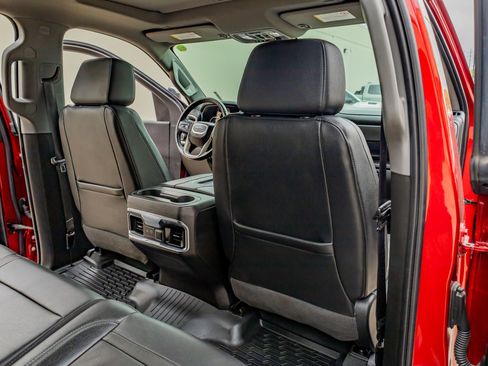 Used 2022 GMC Sierra 3500 Denali image 32