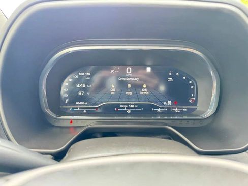 Used 2022 GMC Yukon AT4 AWD/4WD image 15