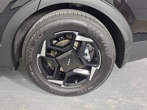 Certified 2026 Kia Sportage EX FWD image 35