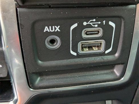 Used 2020 Jeep Gladiator Overland image 20