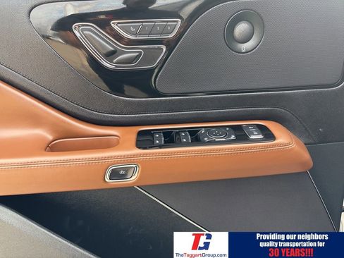 Used 2023 Lincoln Aviator Reserve w/ Equipment Group 201A image 13