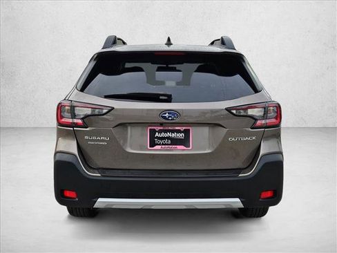 Used 2023 Subaru Outback Limited AWD/4WD image 6