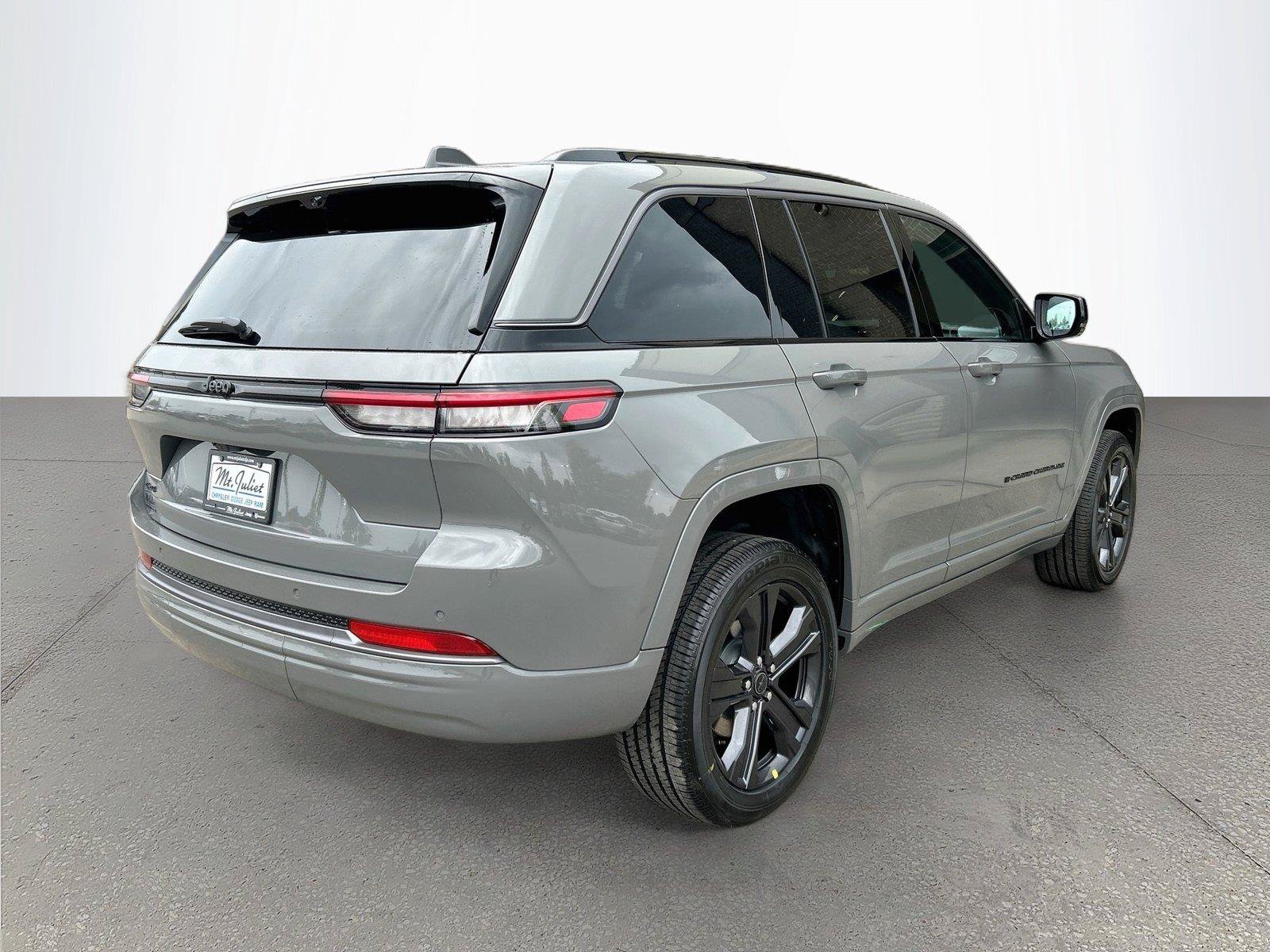 New 2027 Jeep Grand Cherokee Limited AWD/4WD image 4