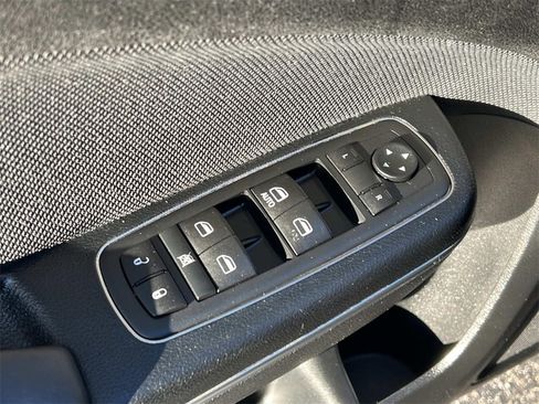 Used 2016 Dodge Charger SE w/ Popular Equipment Group image 13