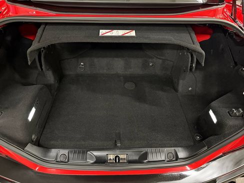 Used 2019 Ferrari Portofino RWD image 15