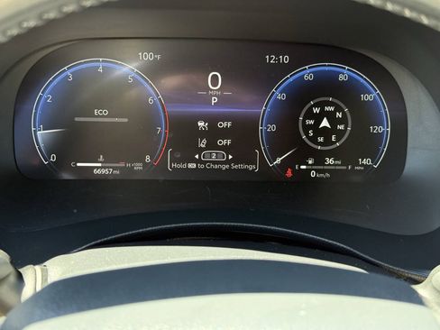 Used 2023 Toyota Highlander Platinum FWD image 26