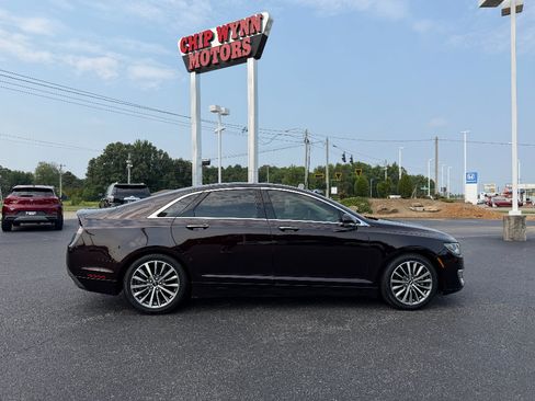 Used 2020 Lincoln MKZ FWD image 8