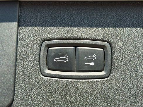 Used 2023 Porsche Cayenne GTS image 13