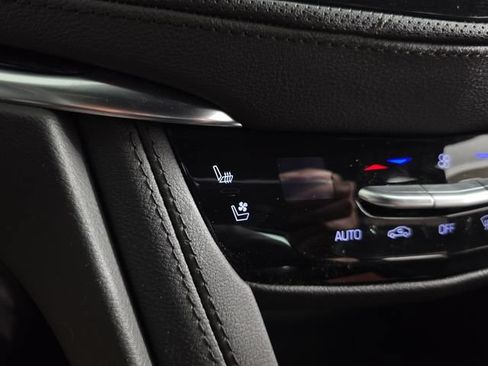 Used 2025 Cadillac XT5 Premium Luxury AWD/4WD image 15