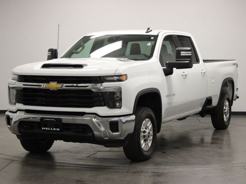 Used 2026 Chevrolet Silverado 2500 LT AWD/4WD image 4
