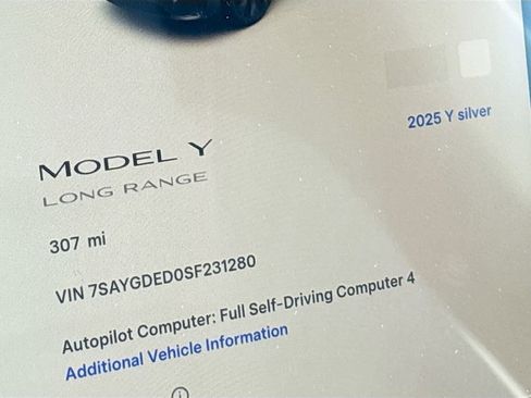 Used 2025 Tesla Model Y Long Range RWD image 12